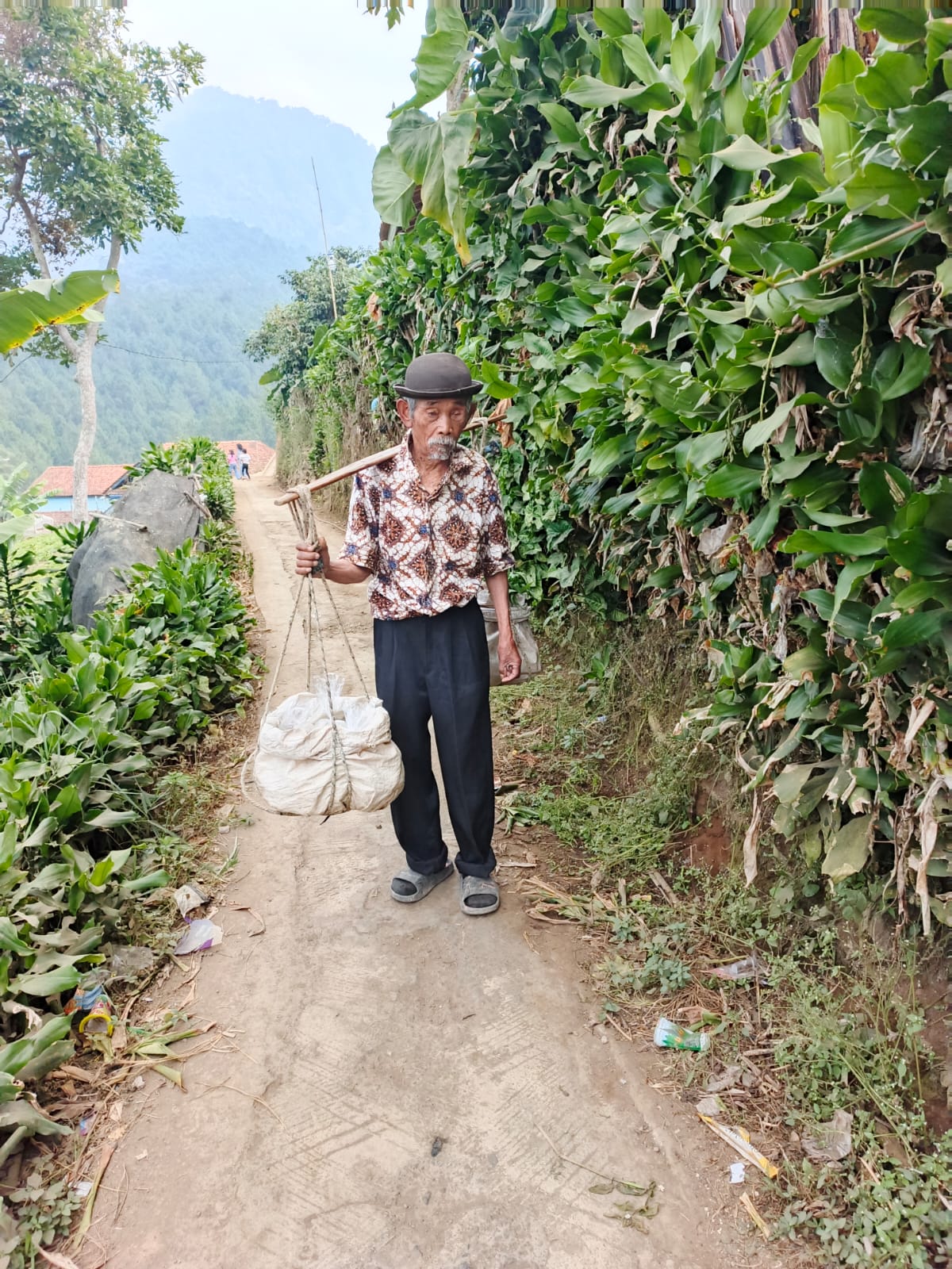 Perjuangan Pilu Kakek 78 thn Demi Sesuap Nasi